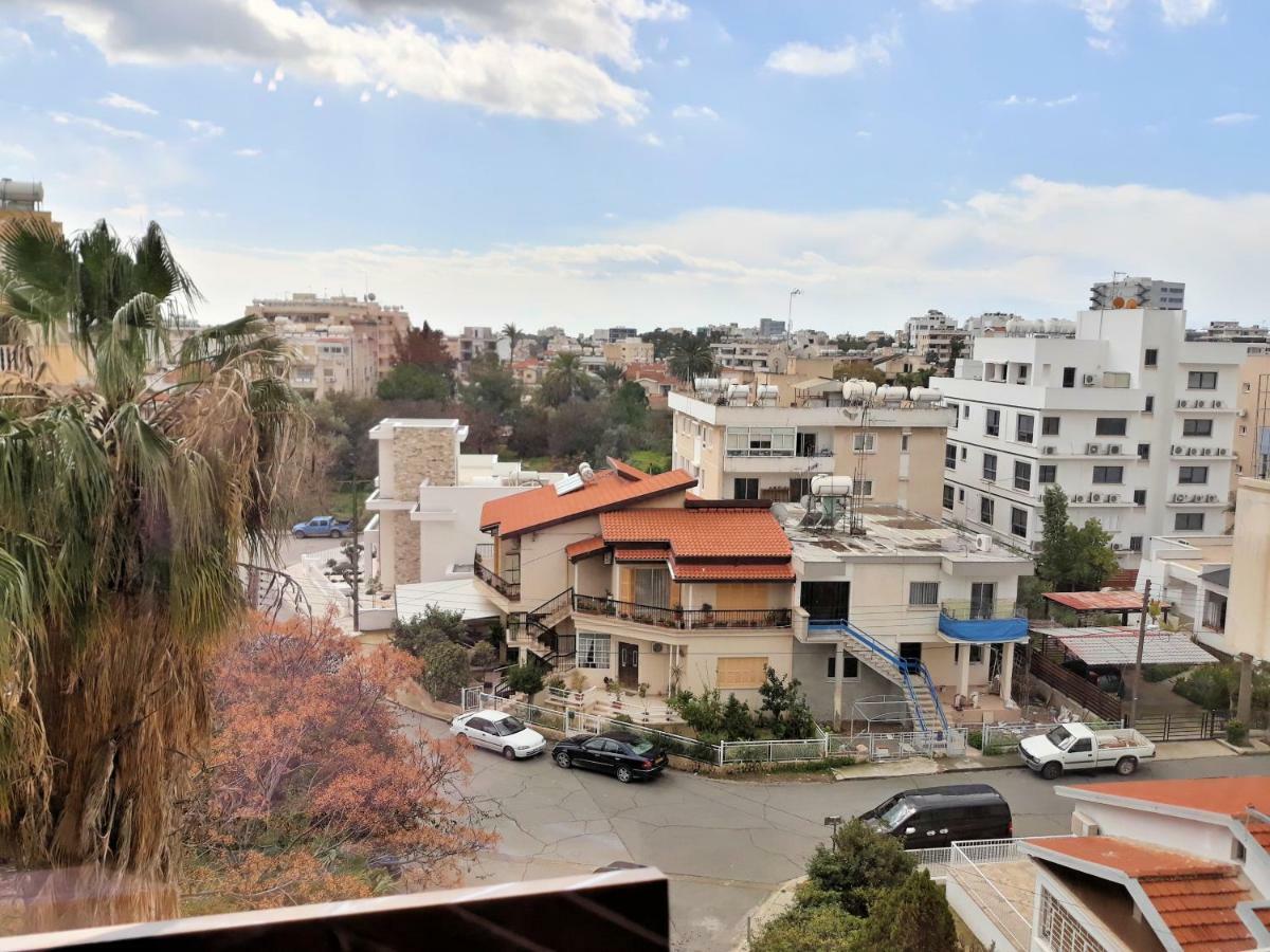 Sunny Apartment Larnaca Exterior foto